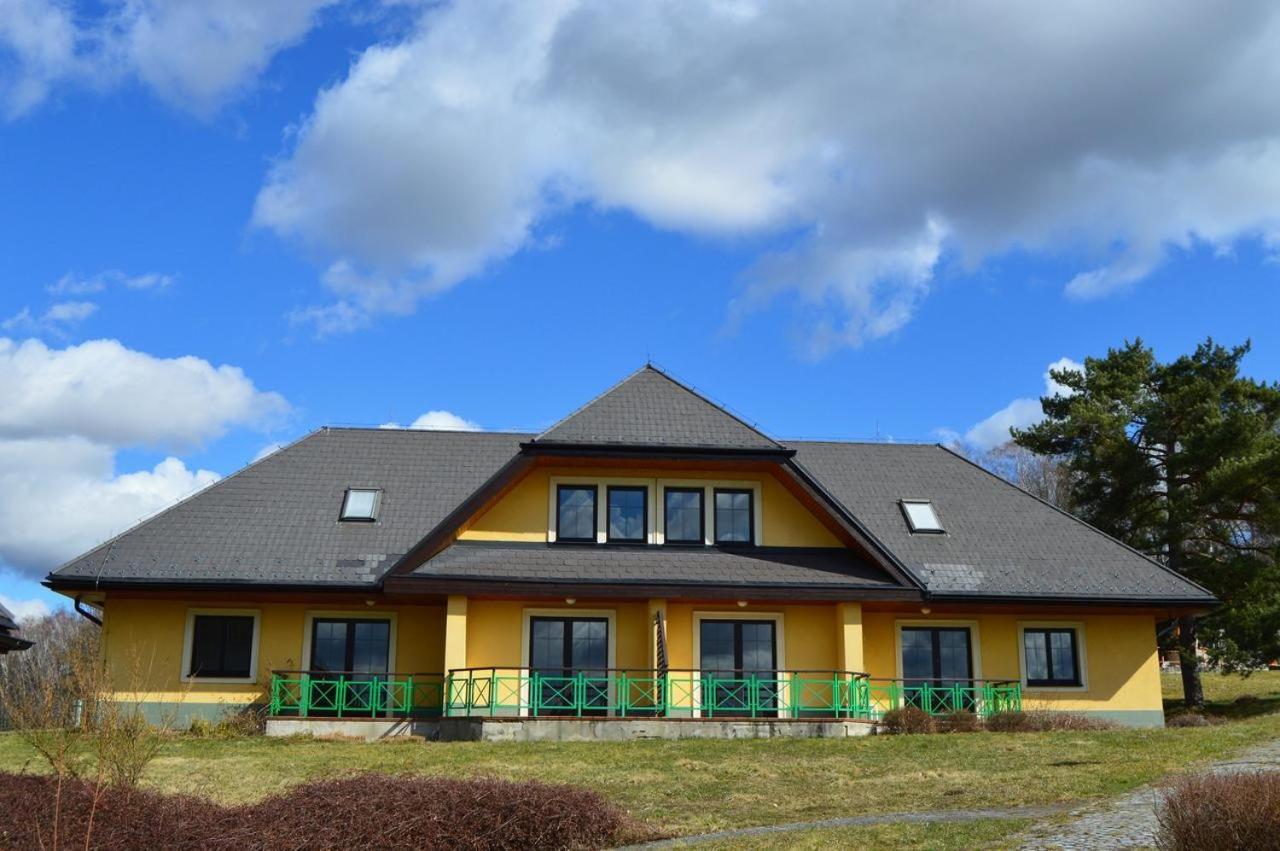 Camping V Raji - Palda Rovensko pod Troskami Exterior foto