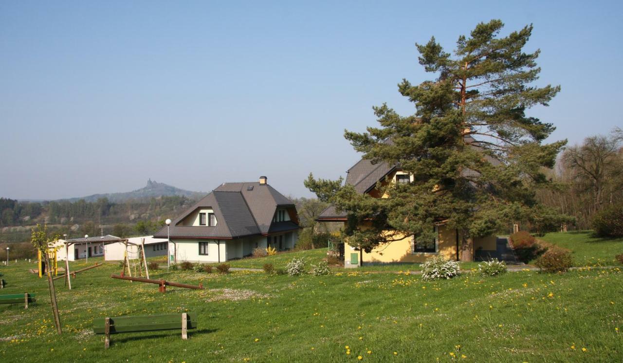 Camping V Raji - Palda Rovensko pod Troskami Exterior foto