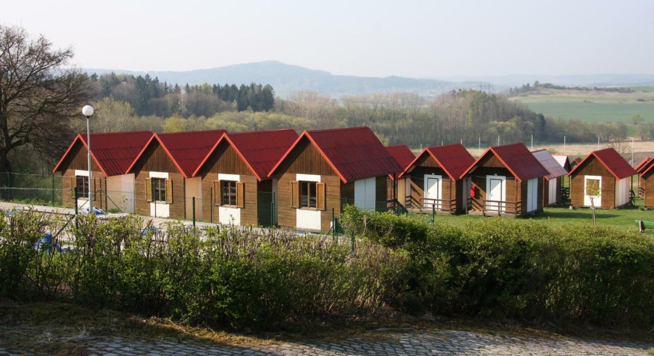 Camping V Raji - Palda Rovensko pod Troskami Exterior foto